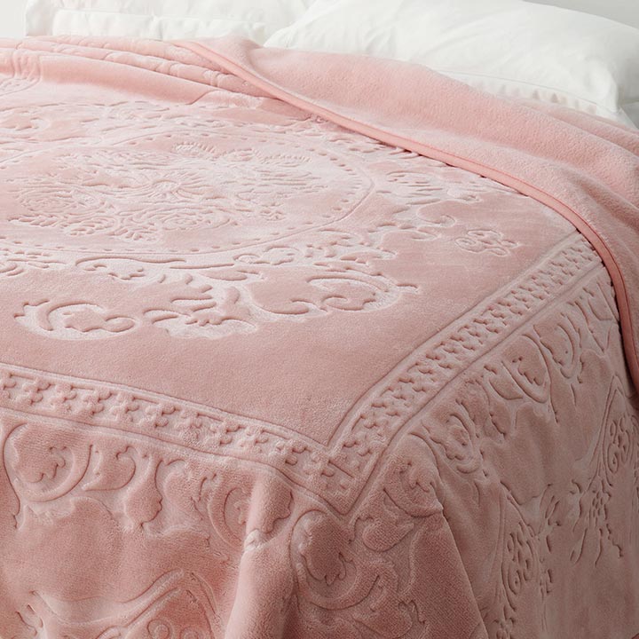 Verona Blankets Pink